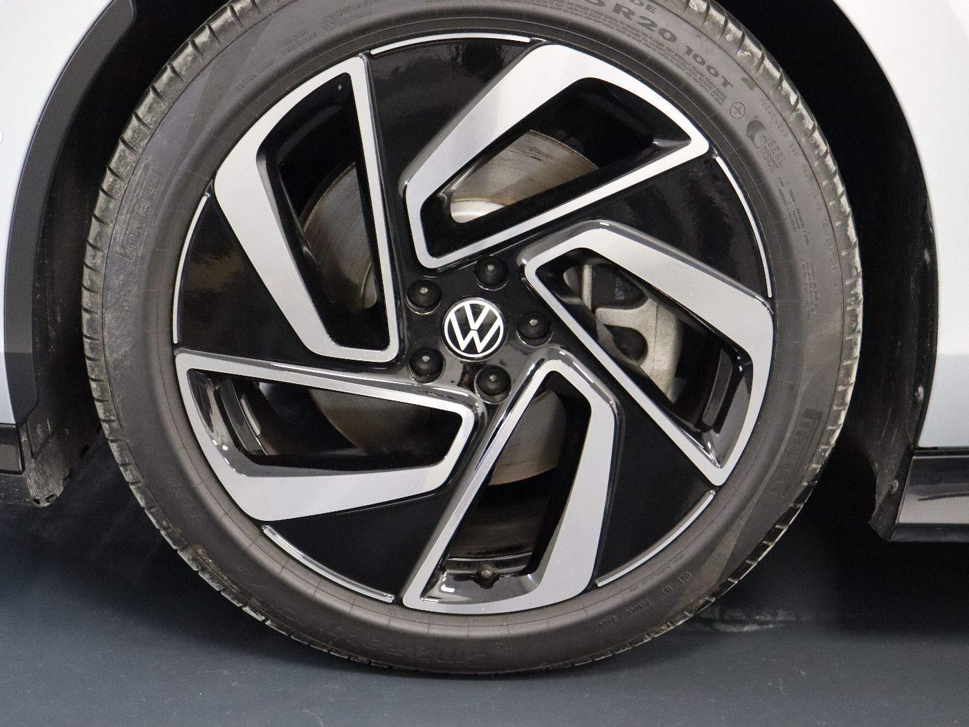Fahrzeugabbildung Volkswagen ID.7 Tourer Pro IQ.Light|Matrix|CarPlay|AHK|LM