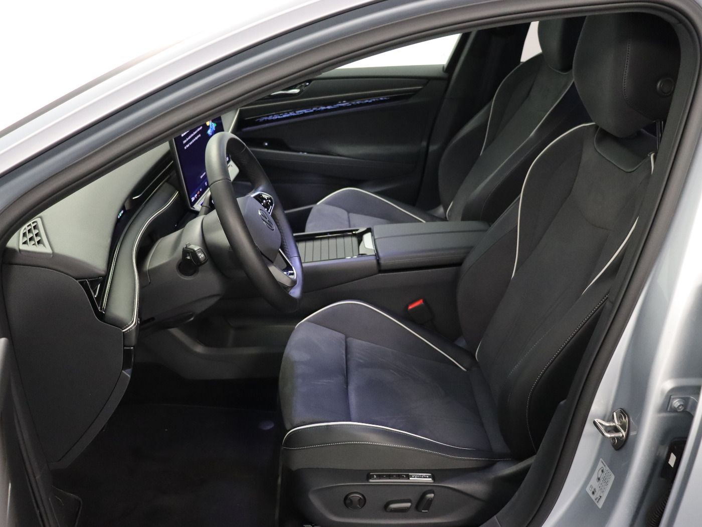Fahrzeugabbildung Volkswagen ID.7 Tourer Pro IQ.Light|Matrix|CarPlay|AHK|LM