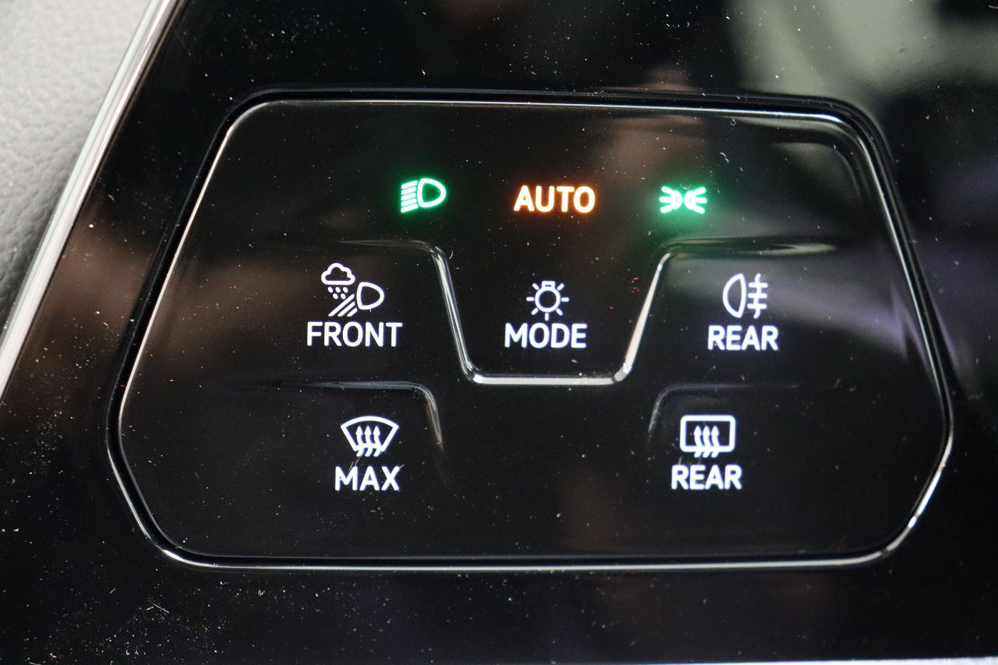 Fahrzeugabbildung Volkswagen Golf VIII Variant 1.5 e TSI DSG GOAL CarPlay|AHK