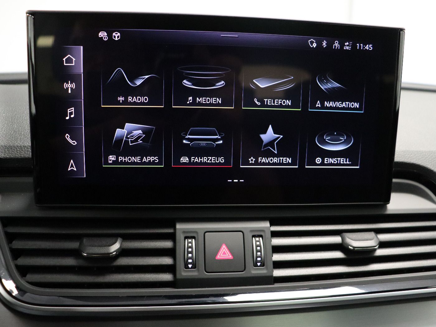 Fahrzeugabbildung Audi Q5 45 TFSI quattro S tronic S line Matrix|AHK|LM