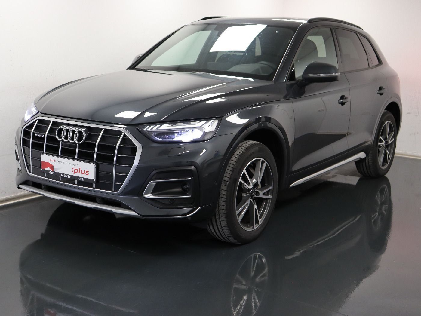 Fahrzeugabbildung Audi Q5 45 TFSI quattro S tronic S line Matrix|AHK|LM