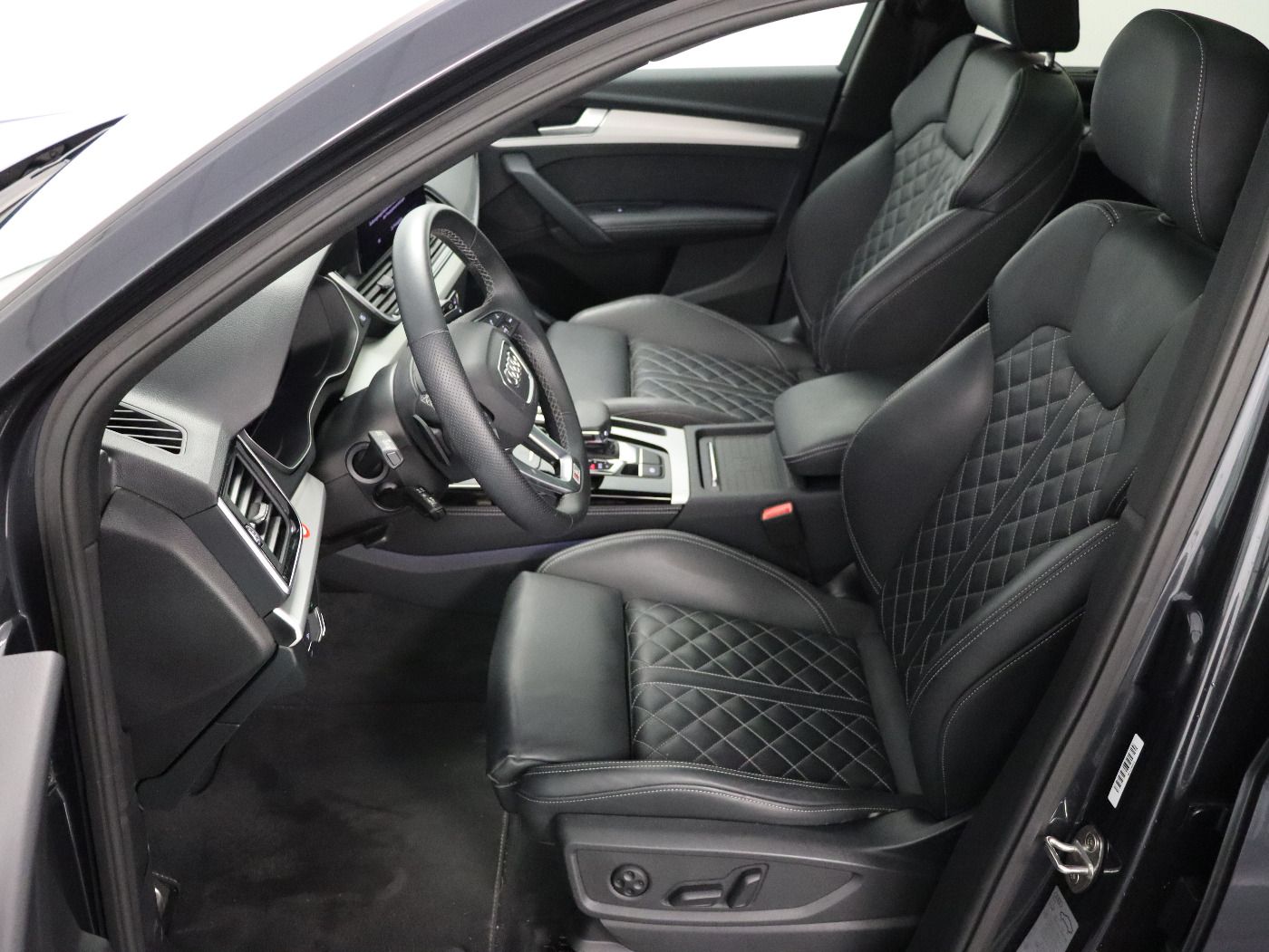 Fahrzeugabbildung Audi Q5 45 TFSI quattro S tronic S line Matrix|AHK|LM