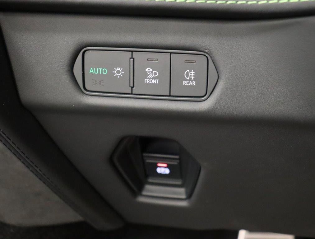 Fahrzeugabbildung Lamborghini Revuelto 6.5 V12 HPEV