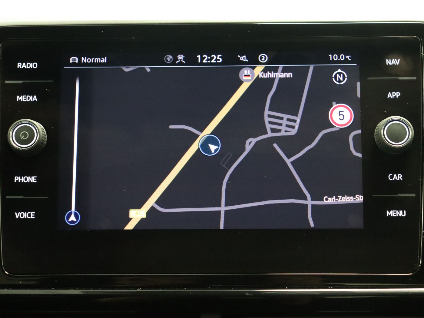 Fahrzeugabbildung Volkswagen T-Roc 2.0 TDI DSG R-Line |ACC|VirtualCP|FLA|LED