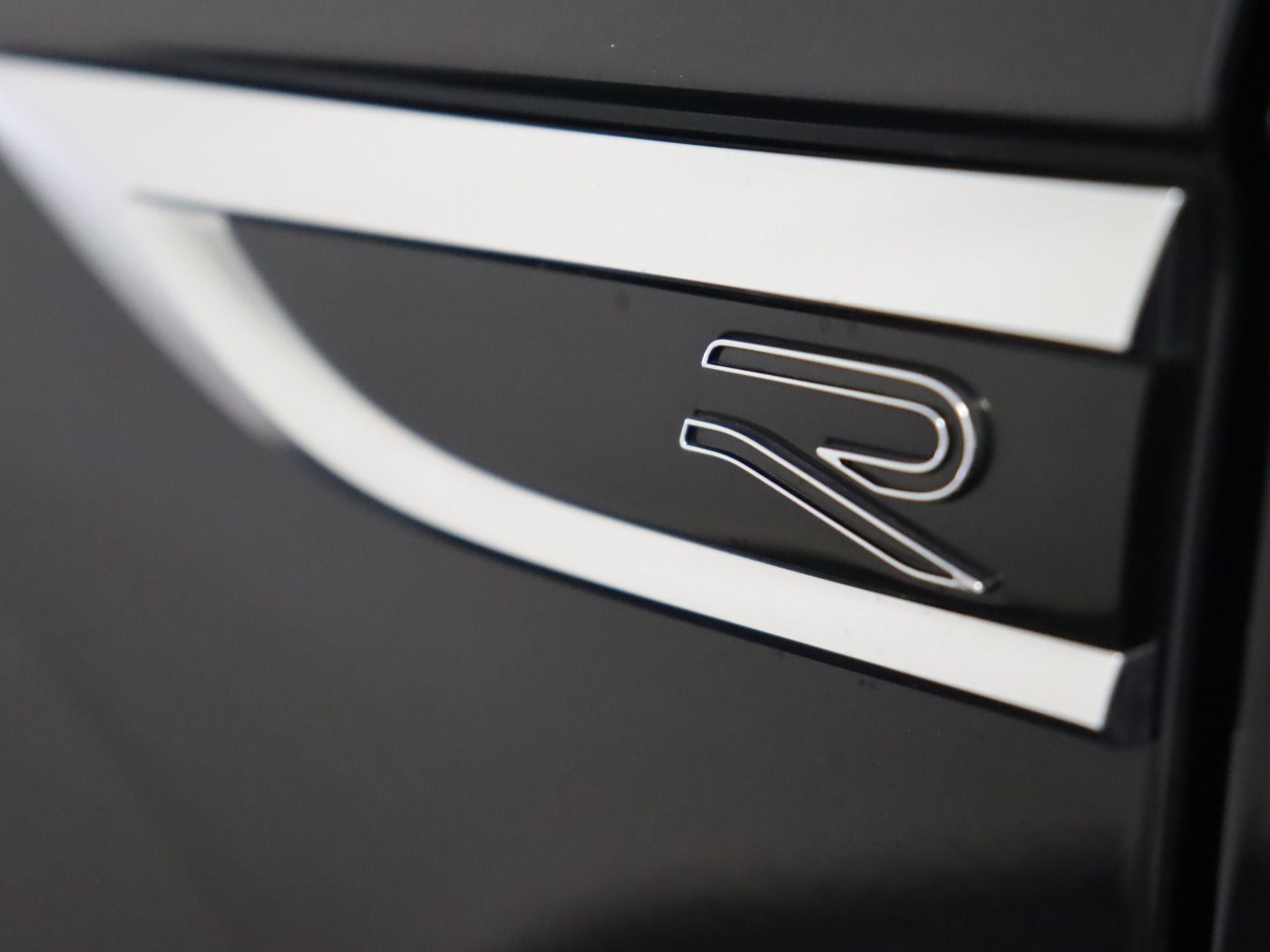 Fahrzeugabbildung Volkswagen T-Roc 2.0 TDI DSG R-Line |ACC|VirtualCP|FLA|LED