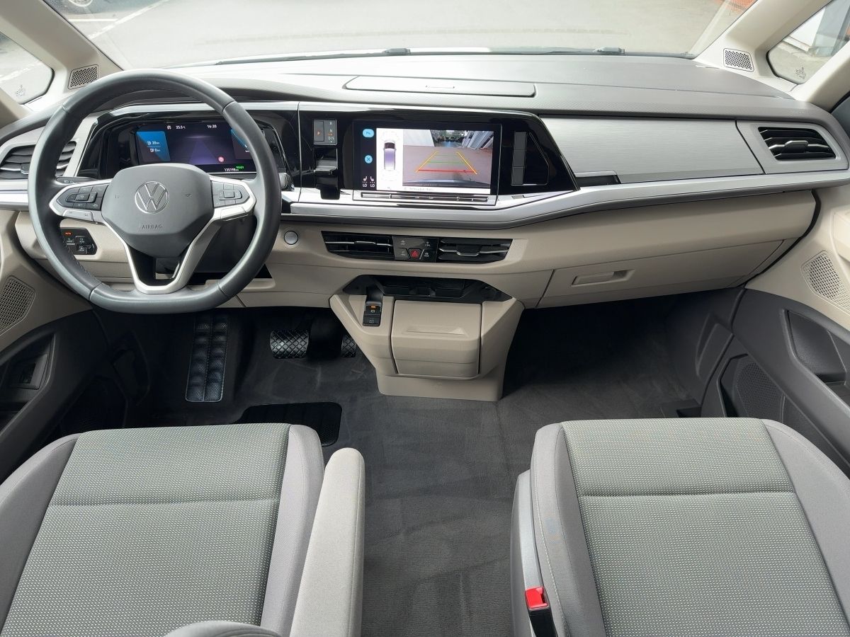 Fahrzeugabbildung Volkswagen Multivan Life IQ.Light|Matrix|CarPlay|AHK|Pano