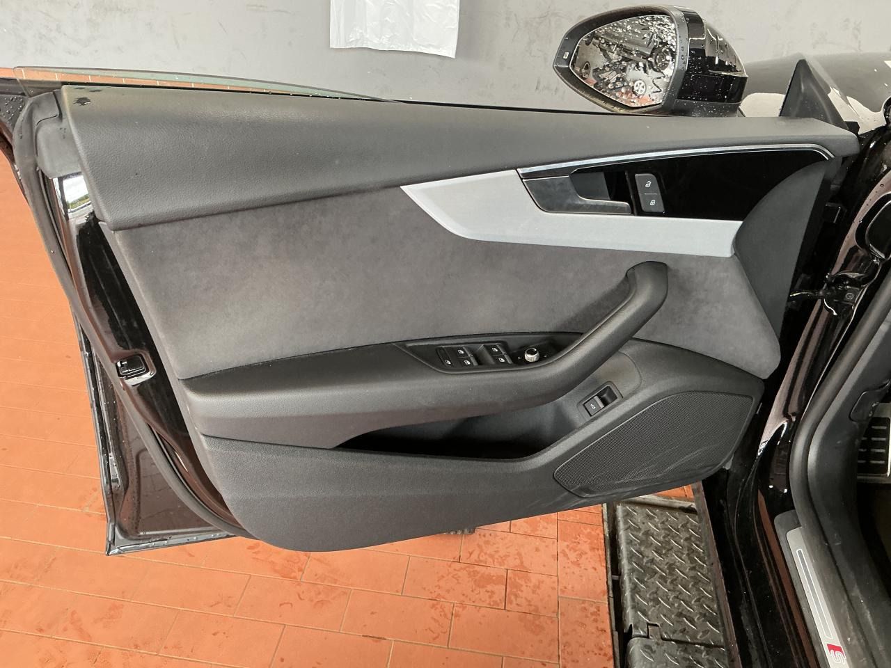 Fahrzeugabbildung Audi A5 Sportback 35 TDI S tronic S line LM