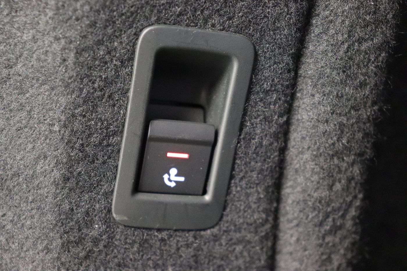 Fahrzeugabbildung Audi A4 Avant 35 TDI advanced S tronic CarPlay|AHK|LE