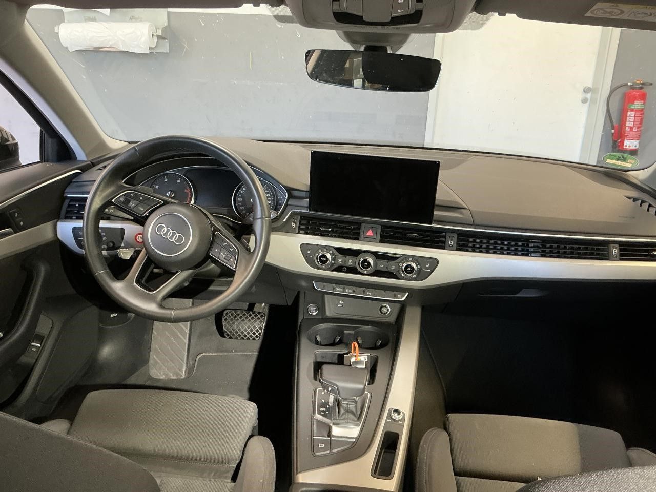Fahrzeugabbildung Audi A4 Avant 35 TDI advanced S tronic CarPlay|AHK|LE