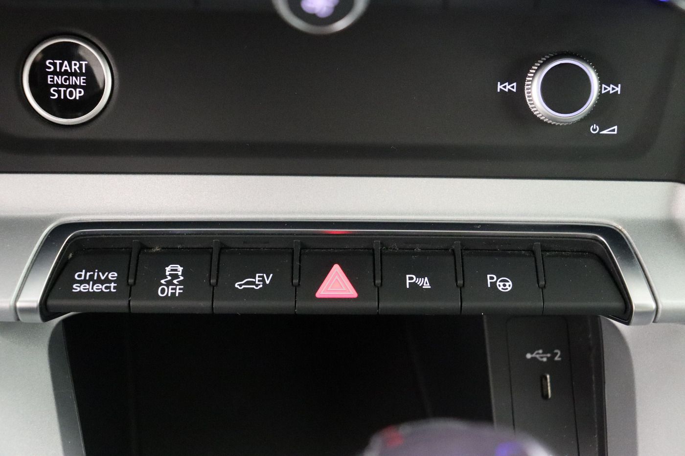 Fahrzeugabbildung Audi Q3 45 TFSI e S tronic S line CarPlay|AHK|Standhz