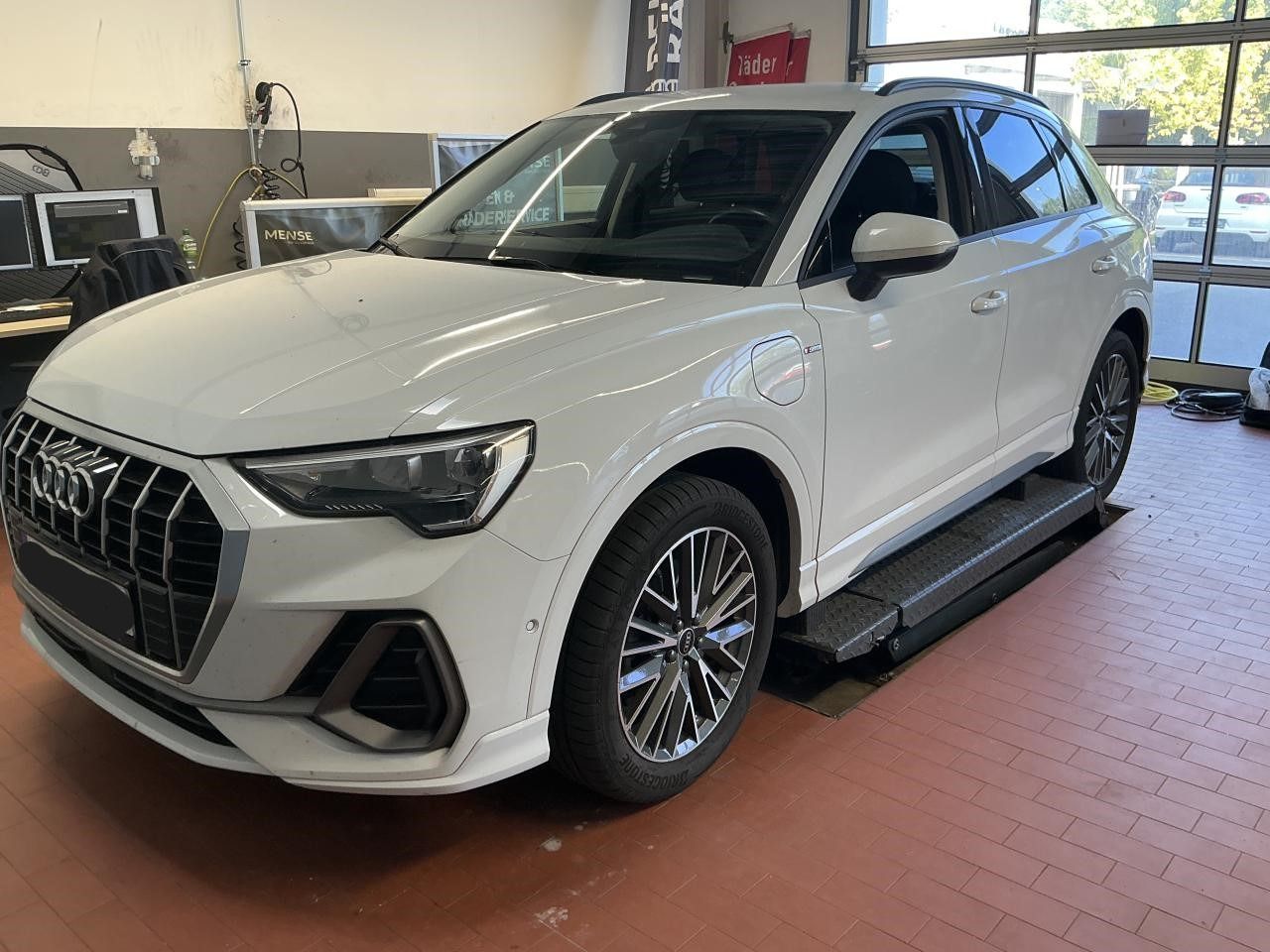 Fahrzeugabbildung Audi Q3 45 TFSI e S tronic S line CarPlay|AHK|Standhz