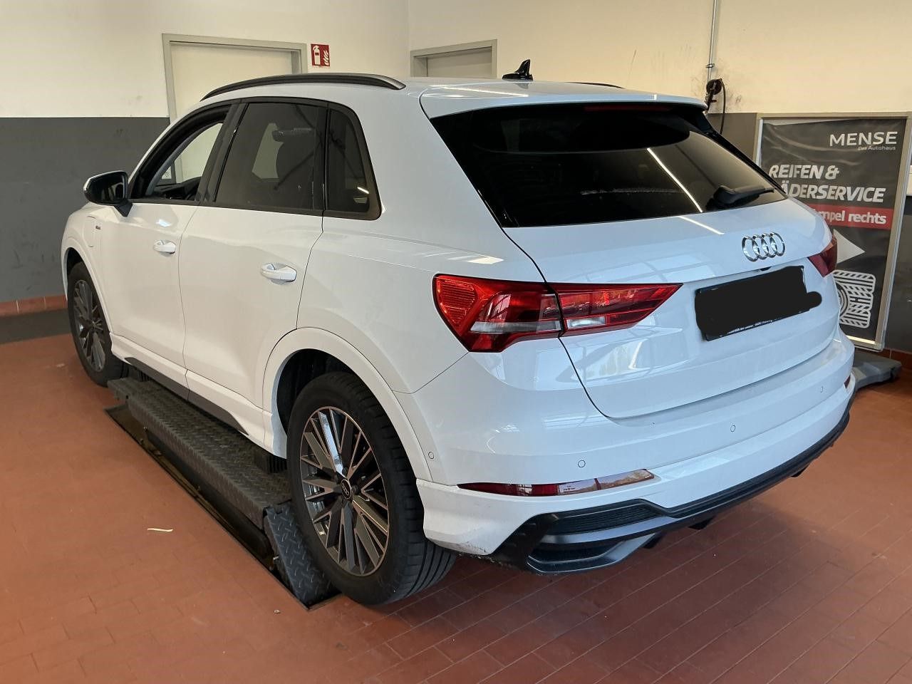 Fahrzeugabbildung Audi Q3 45 TFSI e S tronic S line CarPlay|AHK|Standhz