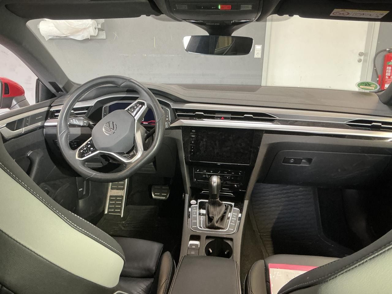 Fahrzeugabbildung Volkswagen Arteon Shooting Brake 2.0 TDI 4Motion DSG R-Line