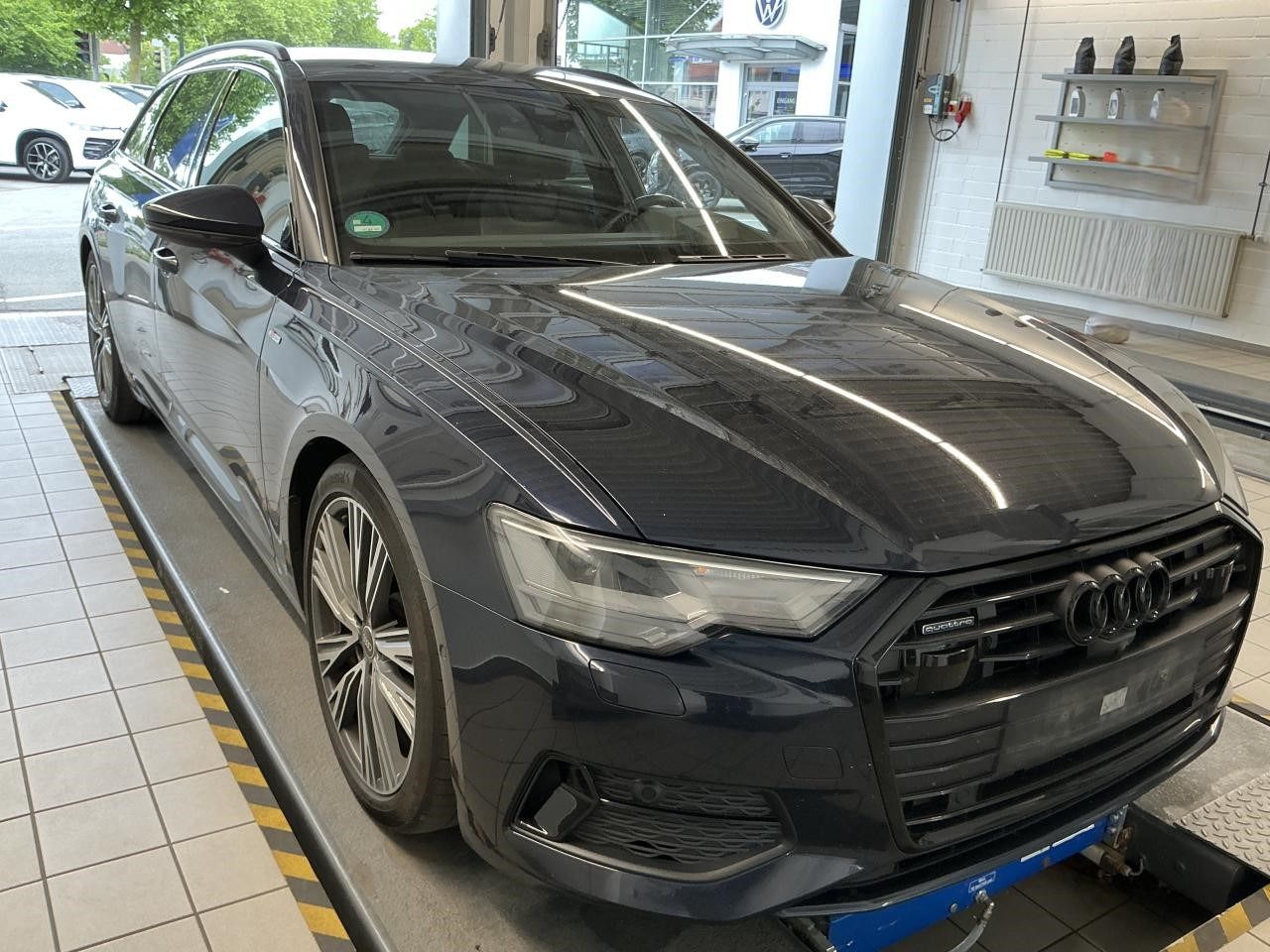 Fahrzeugabbildung Audi A6 Avant 45 TDI quattro S tronic sport CarPlay|H