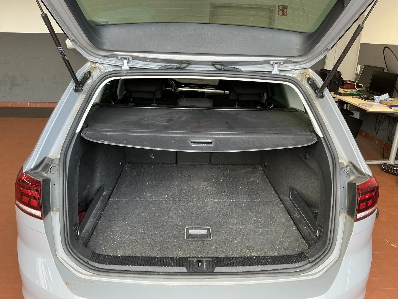 Fahrzeugabbildung Volkswagen Passat Variant 2.0 TDI Business ACC|LED|Navi