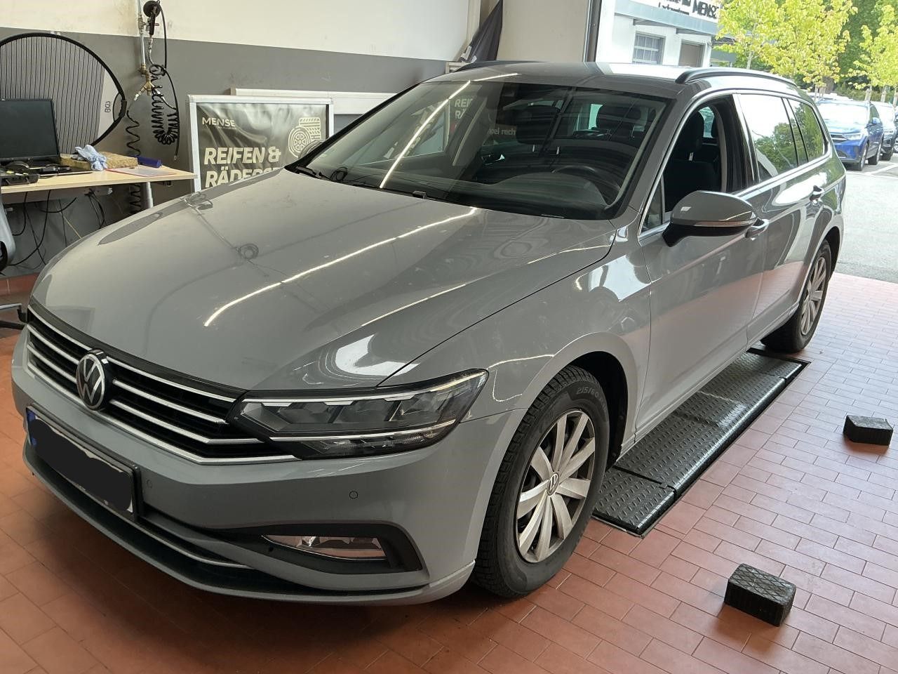 Fahrzeugabbildung Volkswagen Passat Variant 2.0 TDI Business ACC|LED|Navi