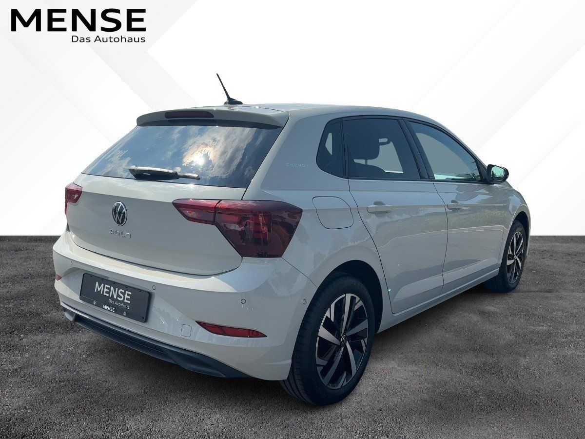 Fahrzeugabbildung Volkswagen Polo ENERGY 1.0 l TSI OPF 5-Gang Navi KameraSHZG - mit KI generiert/bearbeitet
