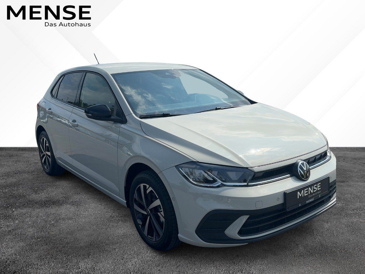 Fahrzeugabbildung Volkswagen Polo ENERGY 1.0 l TSI OPF 5-Gang Navi KameraSHZG - mit KI generiert/bearbeitet