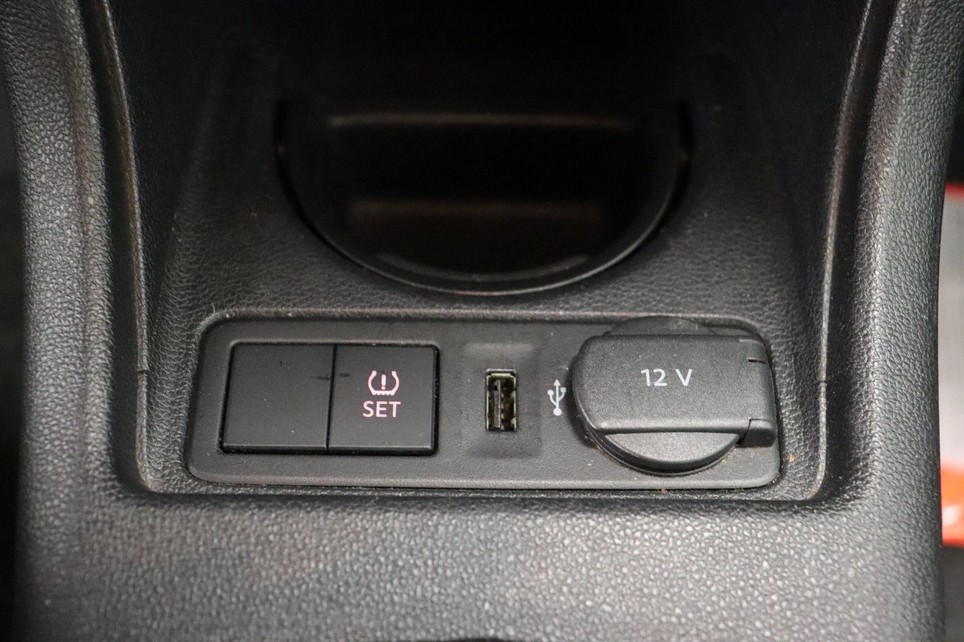 Fahrzeugabbildung Volkswagen up! move up! 1.0 Facelift|SoundSys
