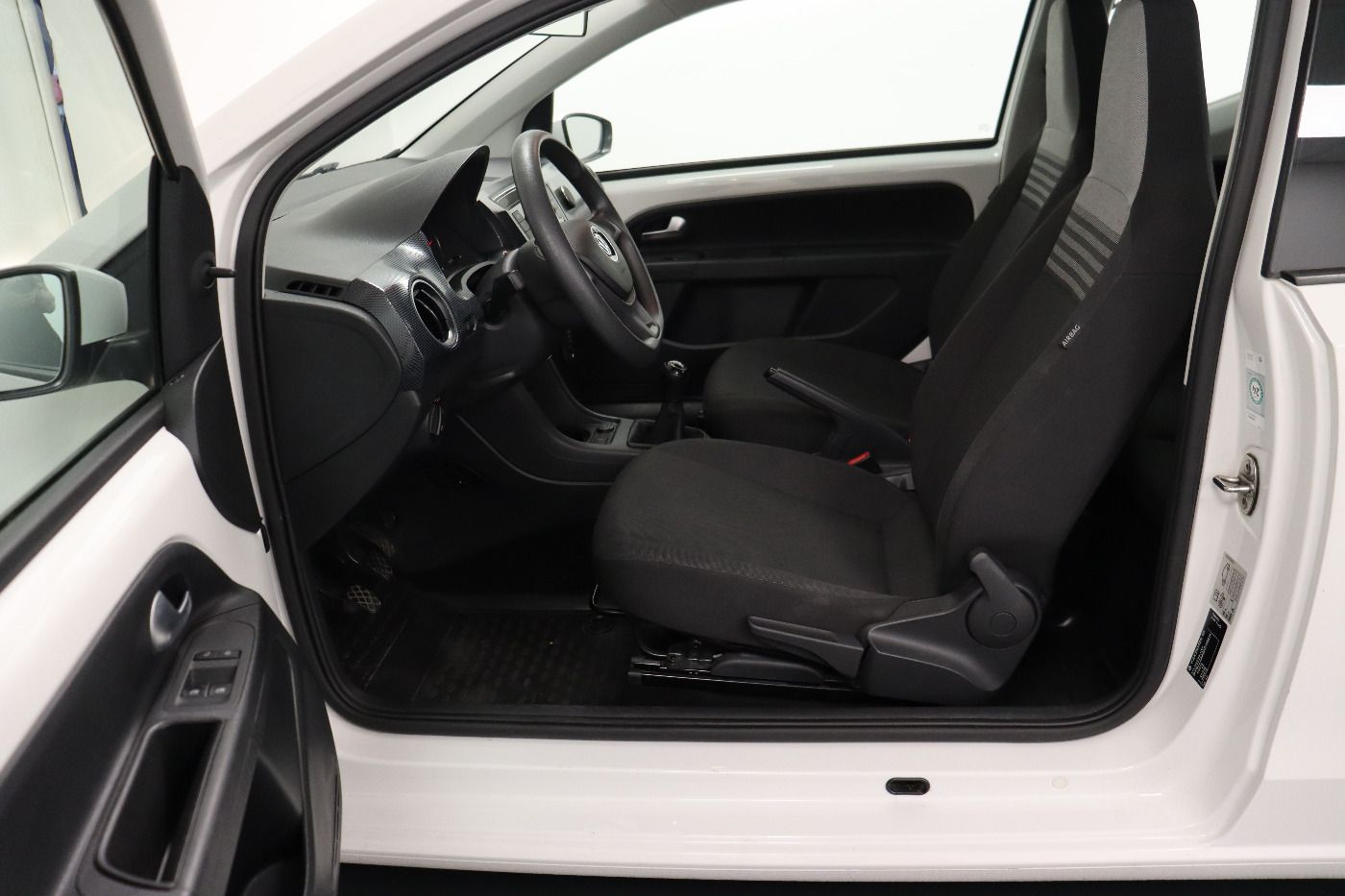 Fahrzeugabbildung Volkswagen up! move up! 1.0 Facelift|SoundSys
