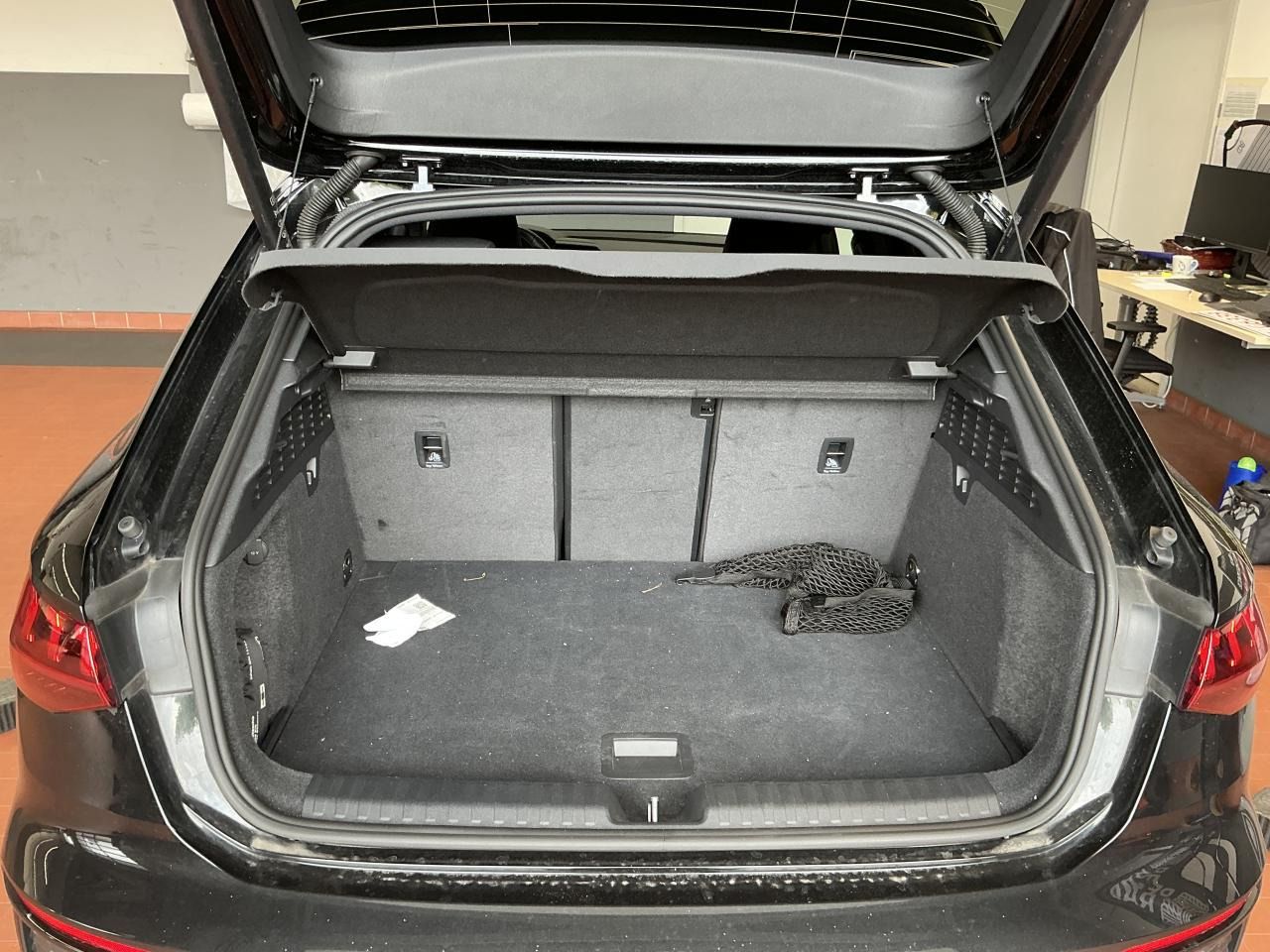 Fahrzeugabbildung Audi S3 Sportback quattro S tronic Matrix|B&O|CarPlay