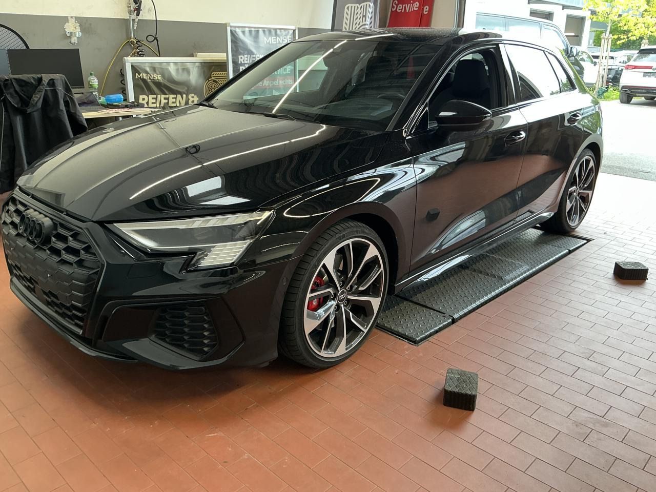 Fahrzeugabbildung Audi S3 Sportback quattro S tronic Matrix|B&O|CarPlay