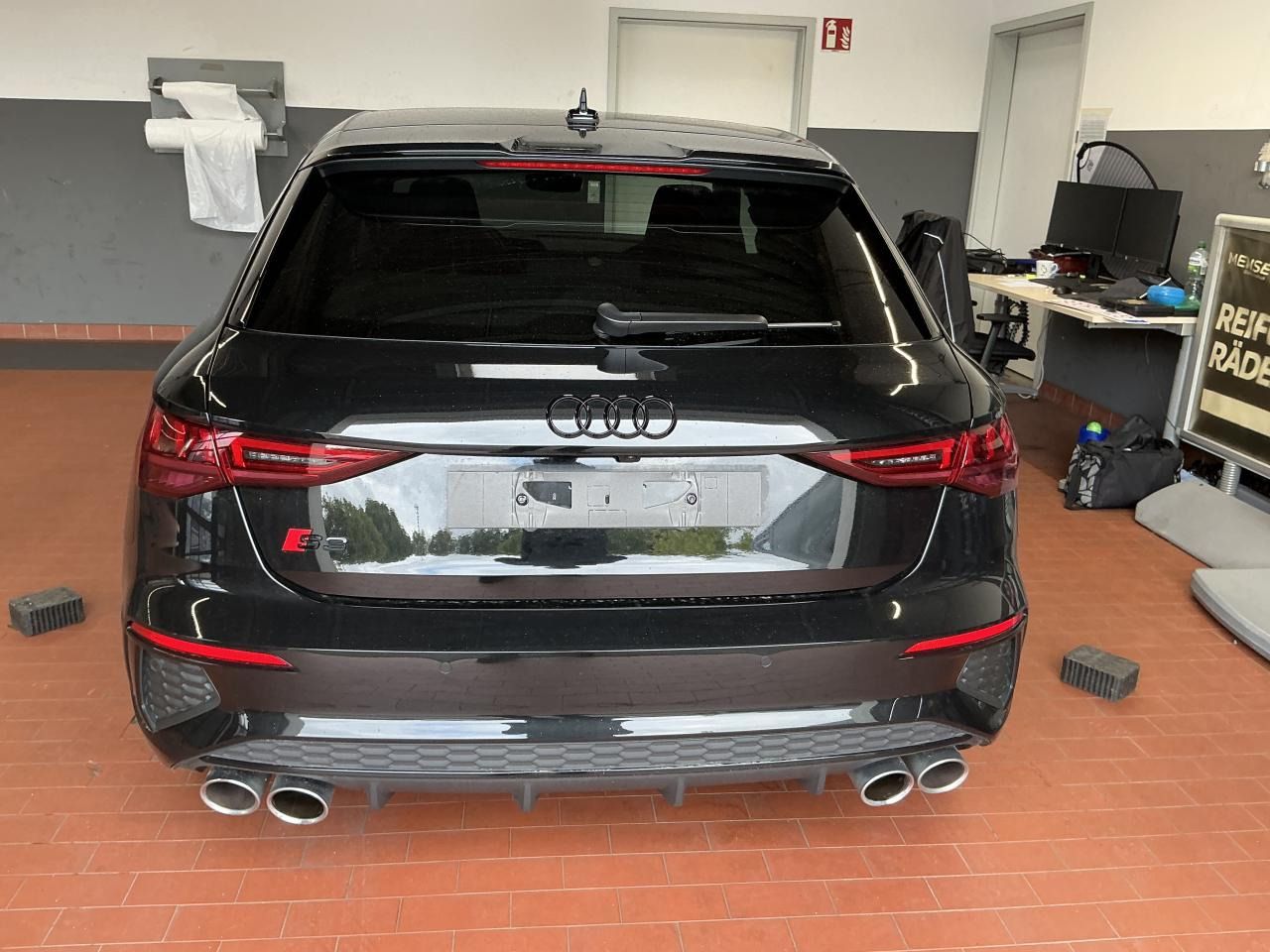 Fahrzeugabbildung Audi S3 Sportback quattro S tronic Matrix|B&O|CarPlay