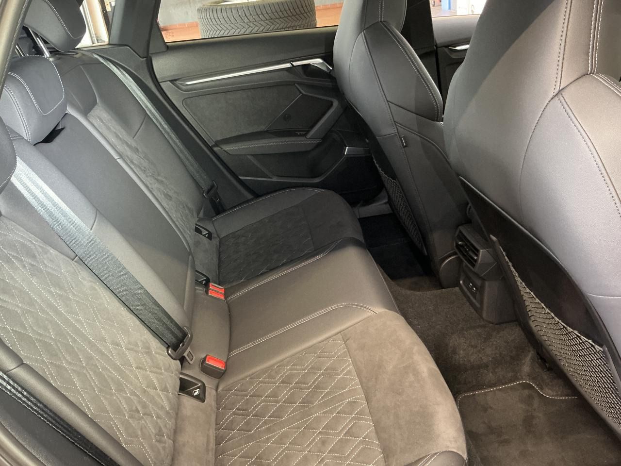 Fahrzeugabbildung Audi S3 Sportback quattro S tronic Matrix|B&O|CarPlay