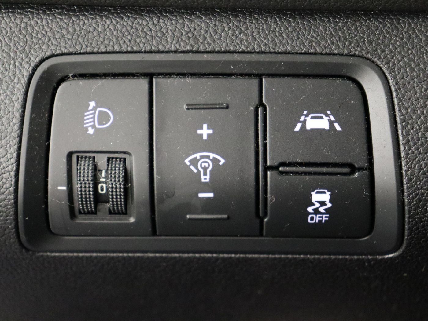 Fahrzeugabbildung Hyundai i20 1.2 Advantage Facelift|Kamera|LaneAss|PDC|LM