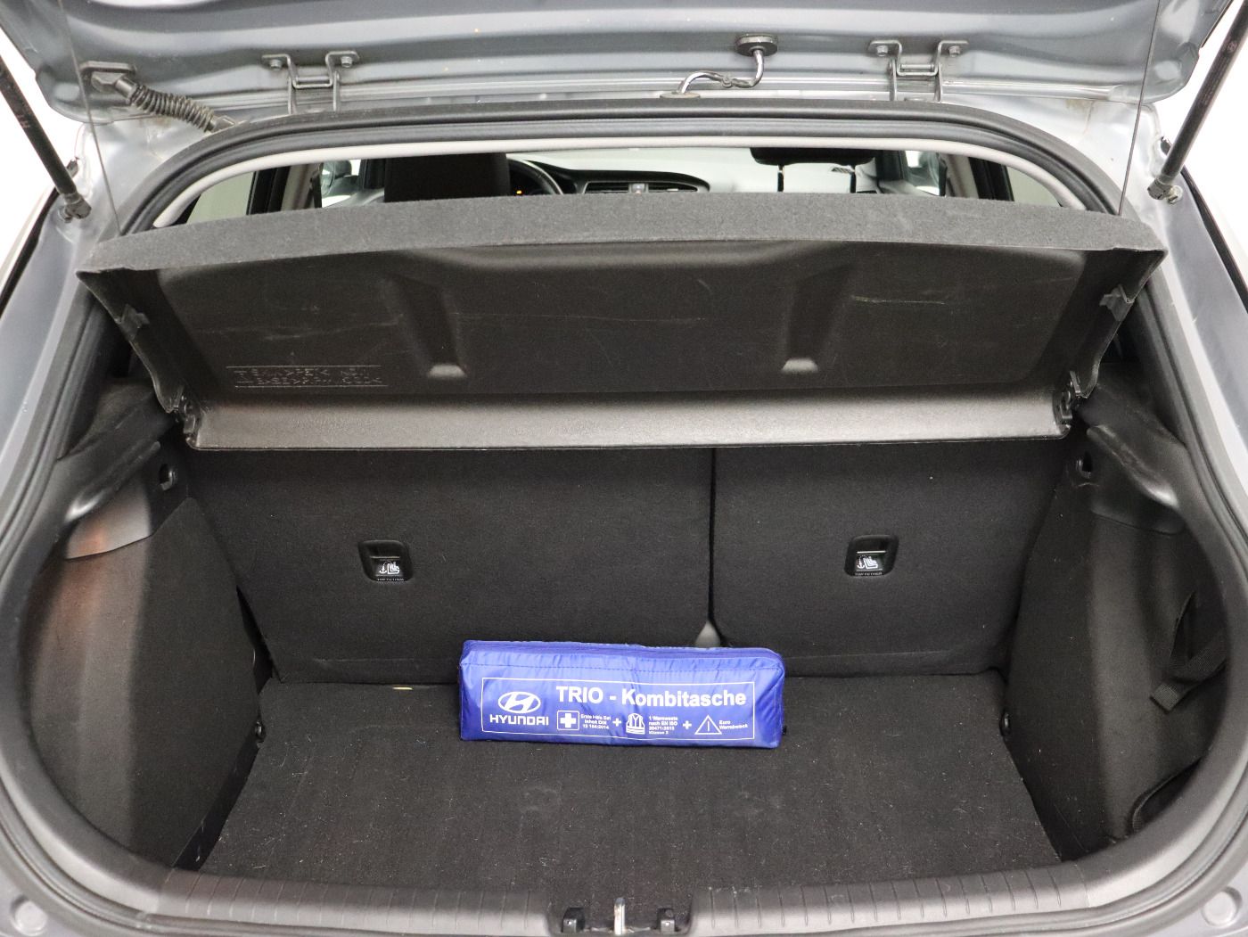 Fahrzeugabbildung Hyundai i20 1.2 Advantage Facelift|Kamera|LaneAss|PDC|LM