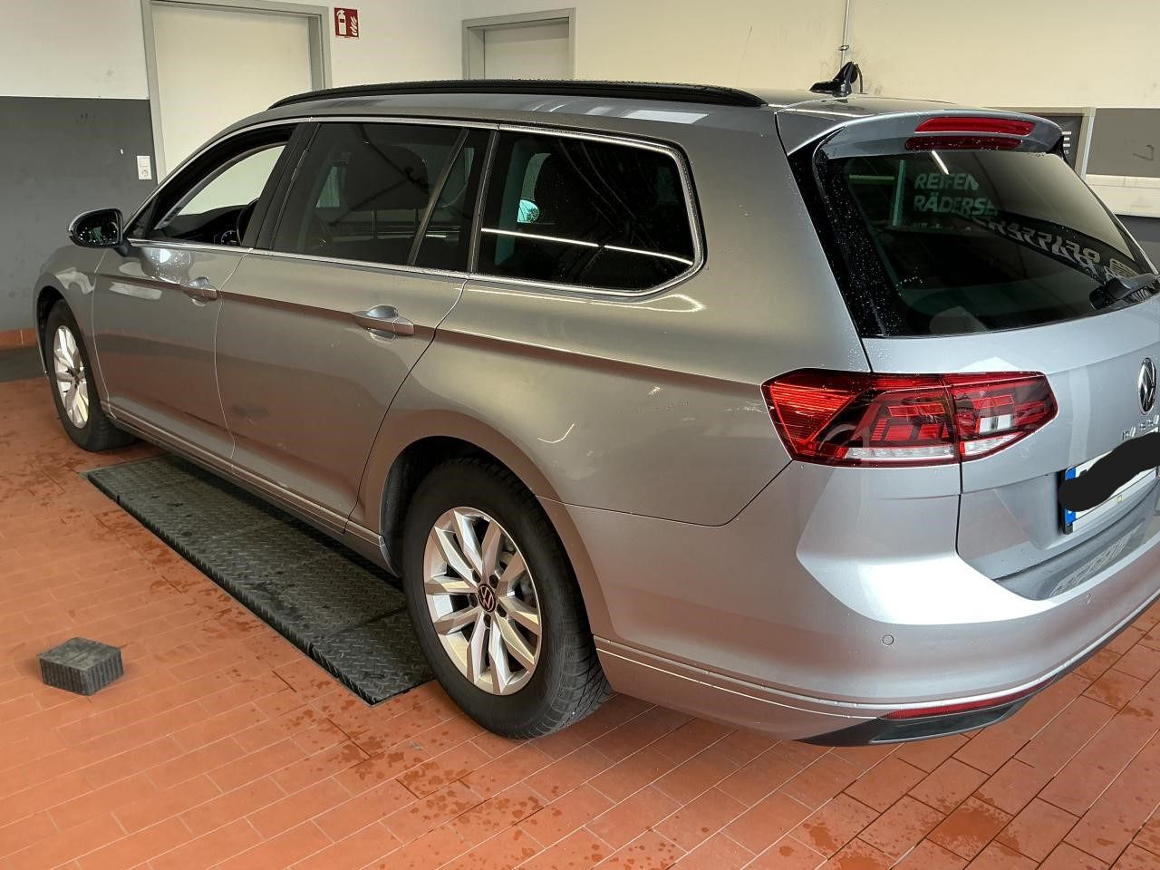 Fahrzeugabbildung Volkswagen Passat Variant 2.0 TDI BMT Business ACC|LED|Navi