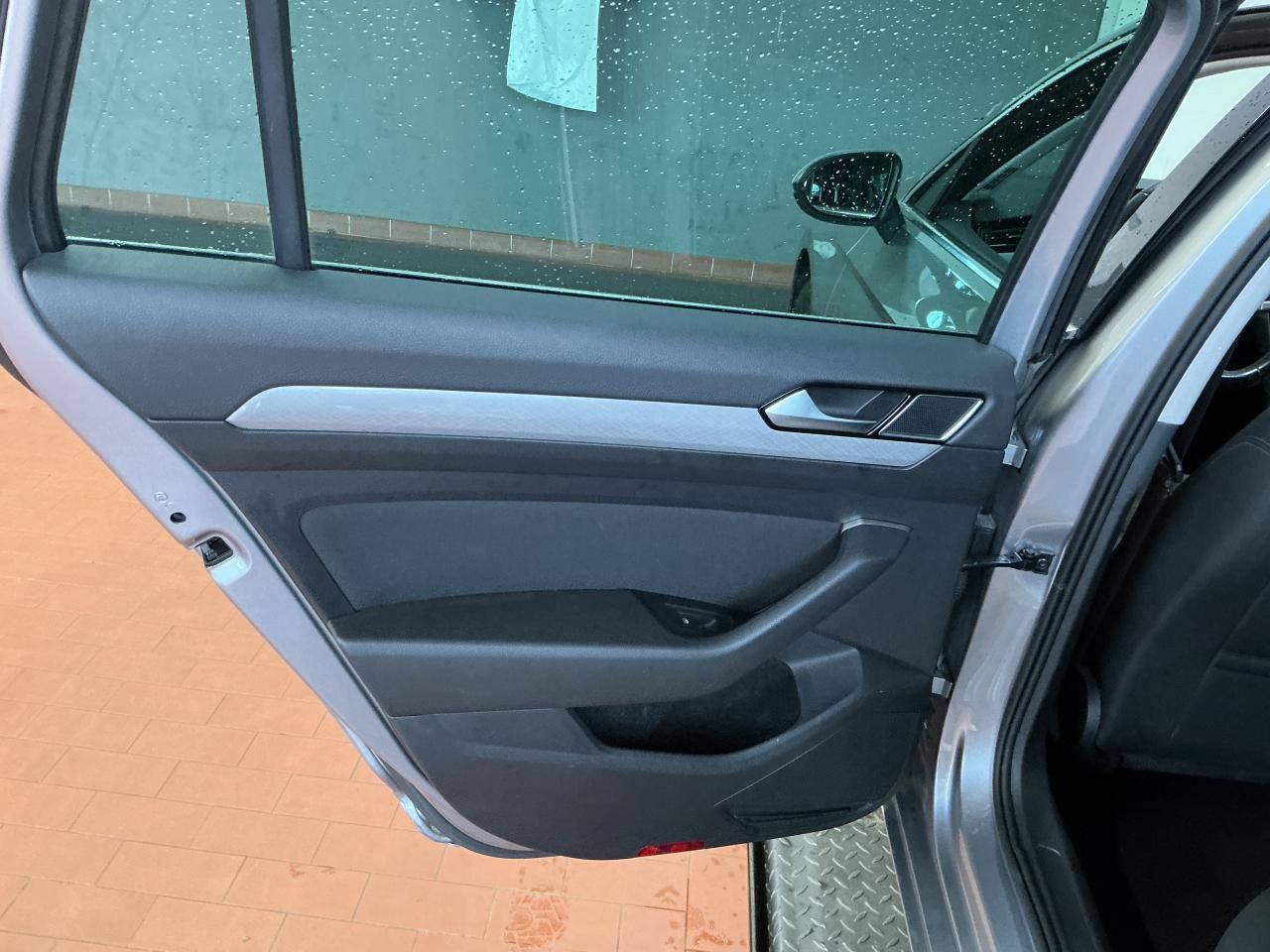 Fahrzeugabbildung Volkswagen Passat Variant 2.0 TDI BMT Business ACC|LED|Navi