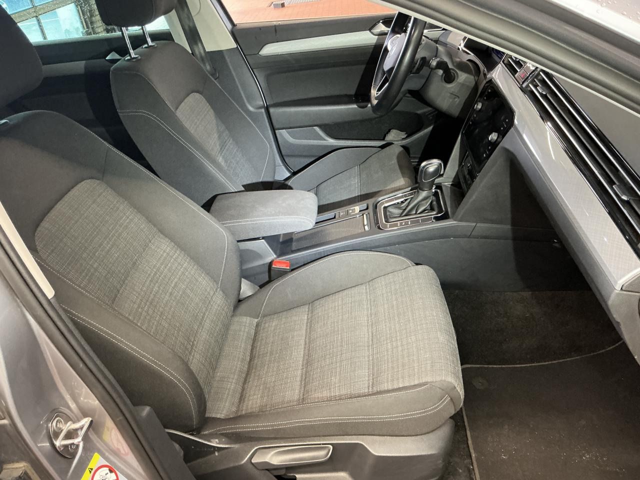 Fahrzeugabbildung Volkswagen Passat Variant 2.0 TDI BMT Business ACC|LED|Navi