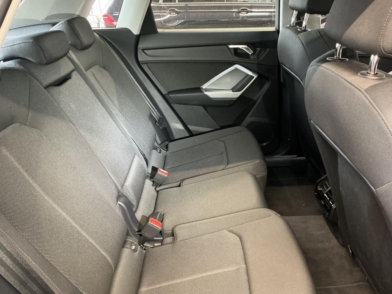 Fahrzeugabbildung Audi Q3 45 1.4 TFSI e S-Line Matrix|AHK|Pano|SD|LED