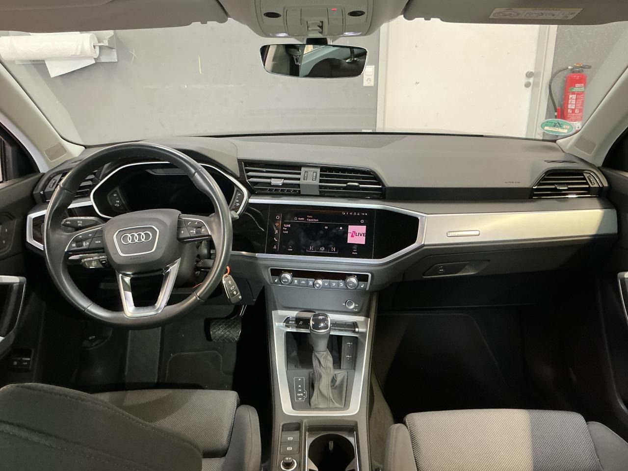 Fahrzeugabbildung Audi Q3 45 1.4 TFSI e S-Line Matrix|AHK|Pano|SD|LED