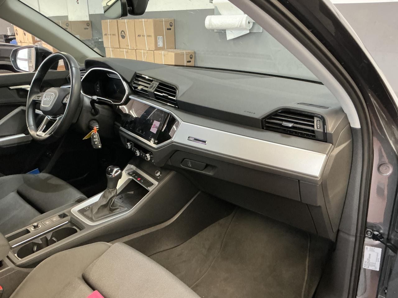 Fahrzeugabbildung Audi Q3 45 1.4 TFSI e S-Line Matrix|AHK|Pano|SD|LED