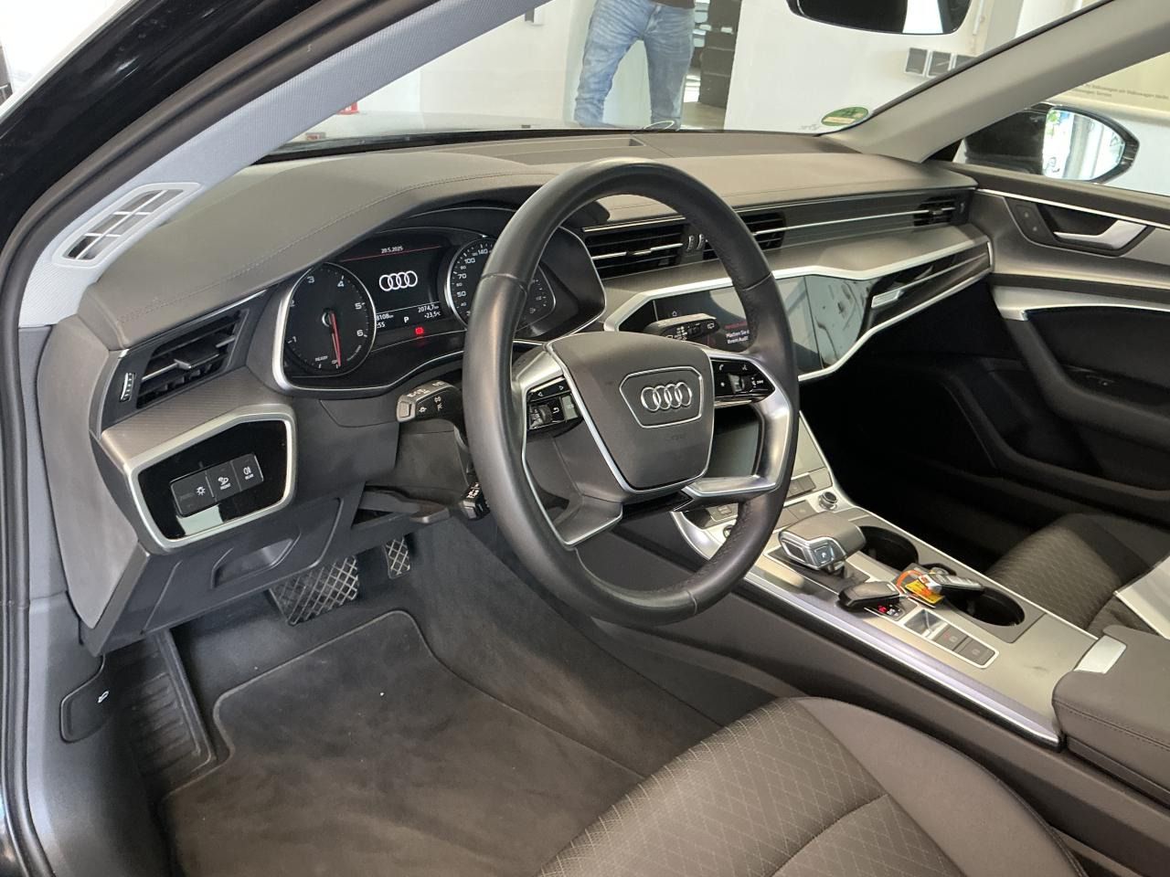 Fahrzeugabbildung Audi A6 Avant 40 TDI S-tronic design Matrix|CarPlay|A