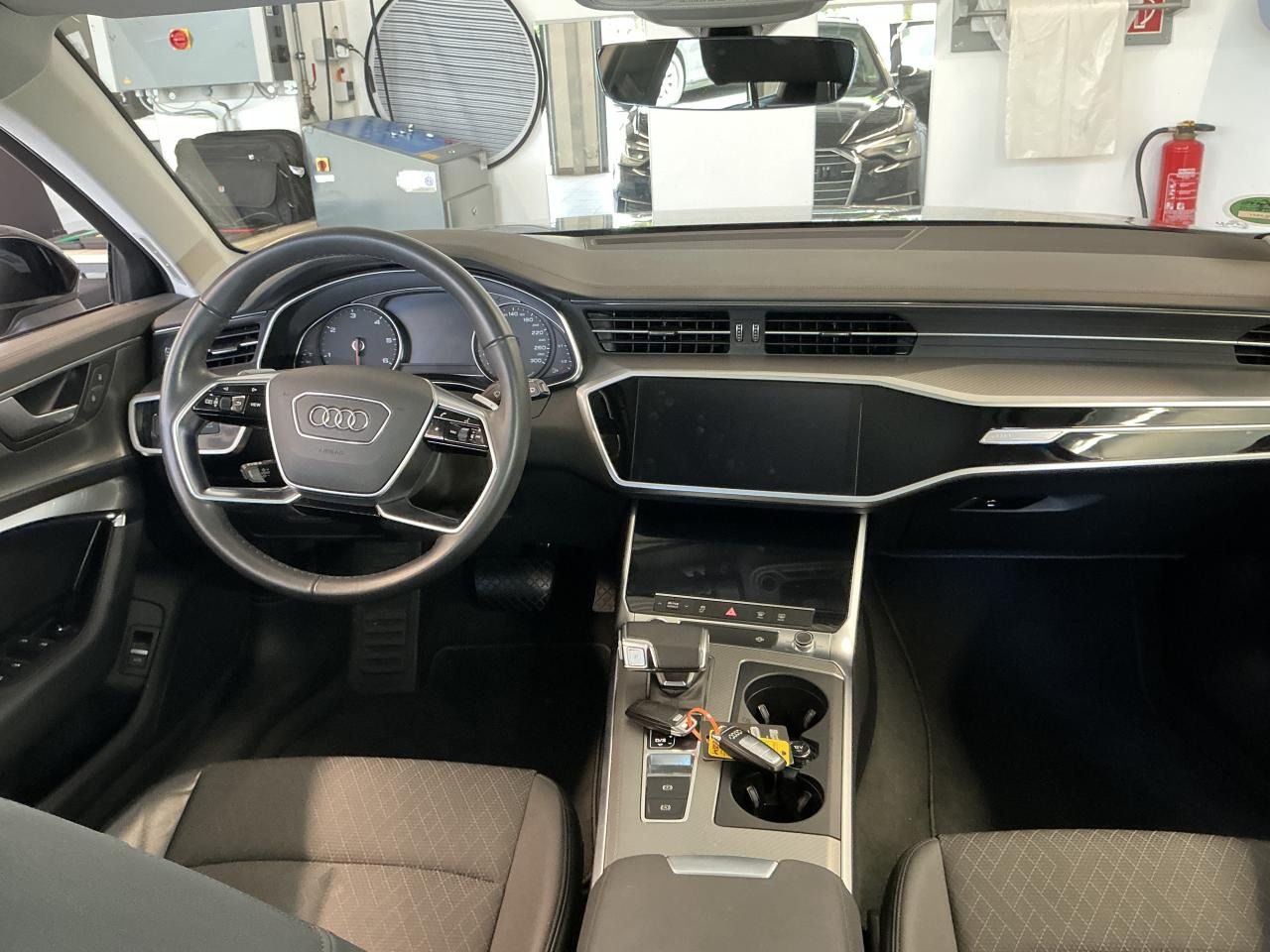 Fahrzeugabbildung Audi A6 Avant 40 TDI S-tronic design Matrix|CarPlay|A