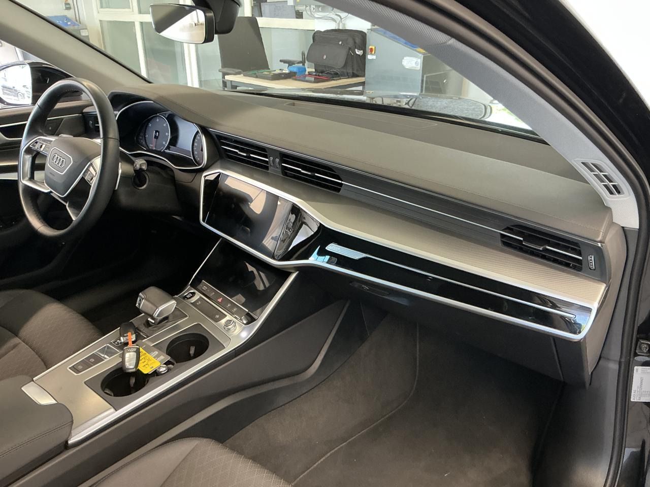 Fahrzeugabbildung Audi A6 Avant 40 TDI S-tronic design Matrix|CarPlay|A