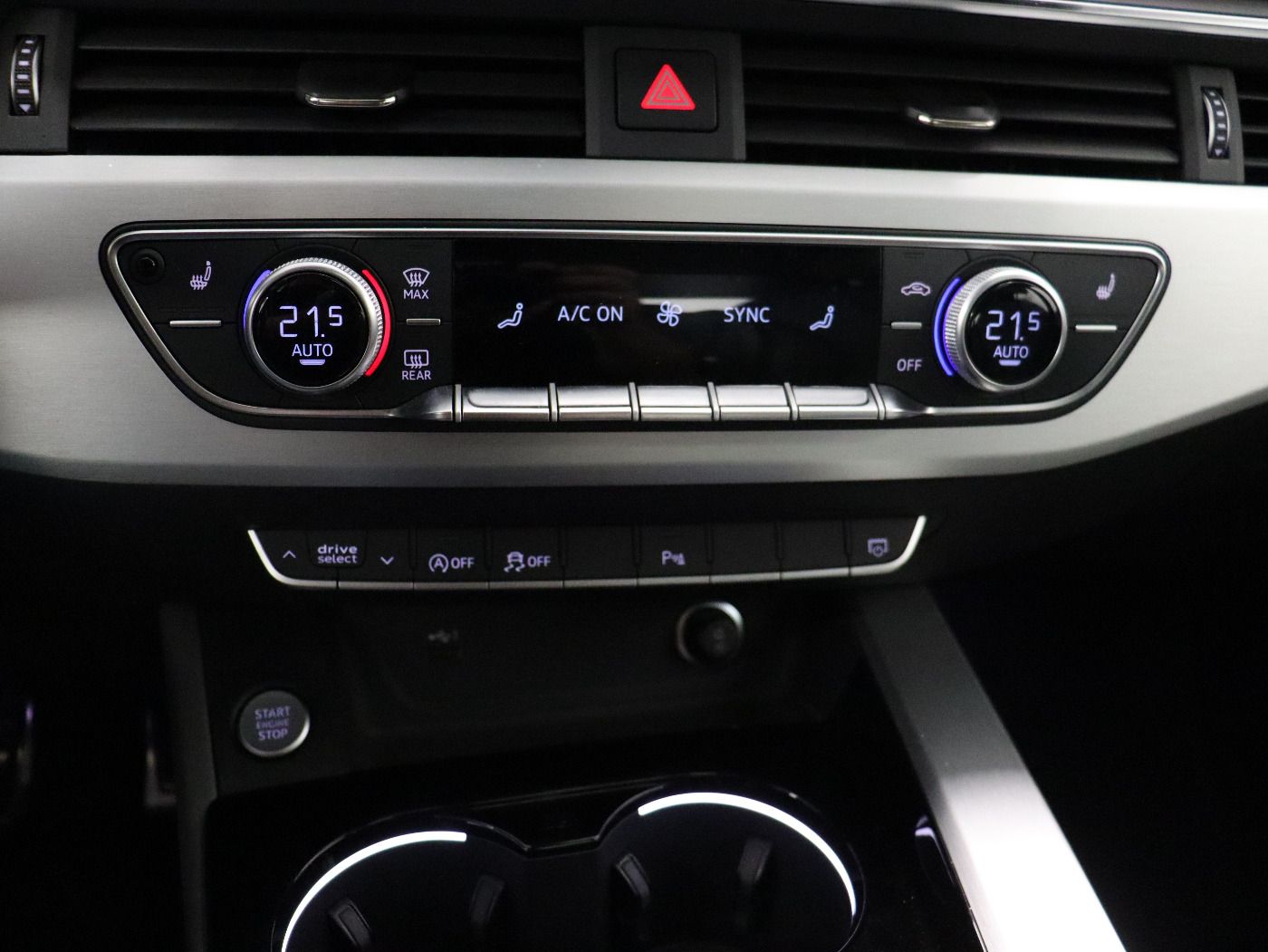 Fahrzeugabbildung Audi A4 Avant 40 TDI quattro S tronic S line CarPlay|
