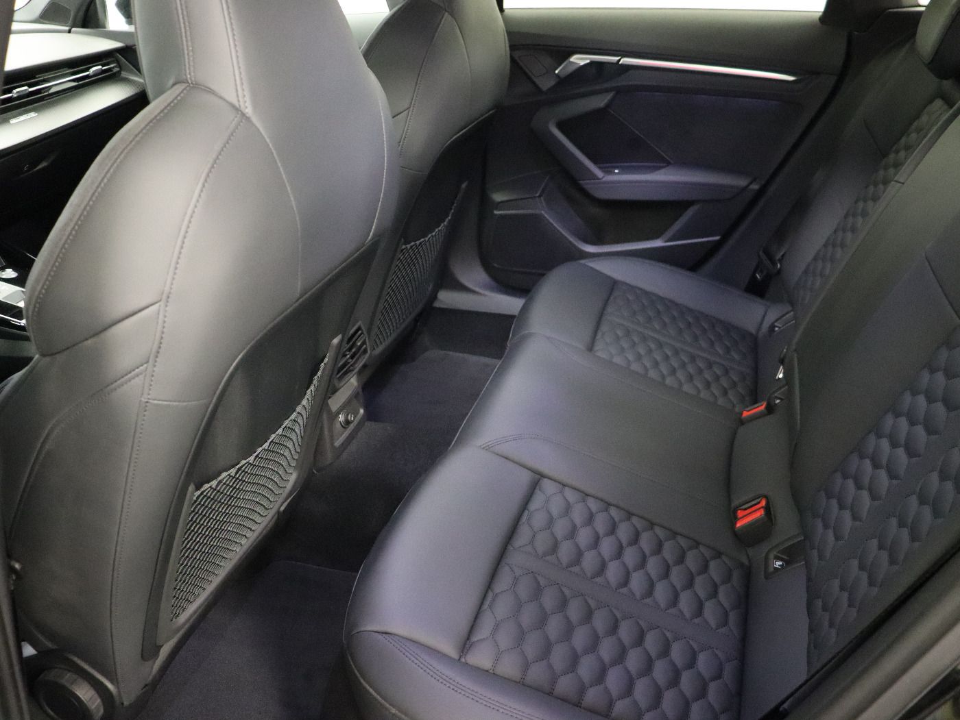 Fahrzeugabbildung Audi RS3 Sportback 2.5 TFSI quattro S-tronic Matrix|A