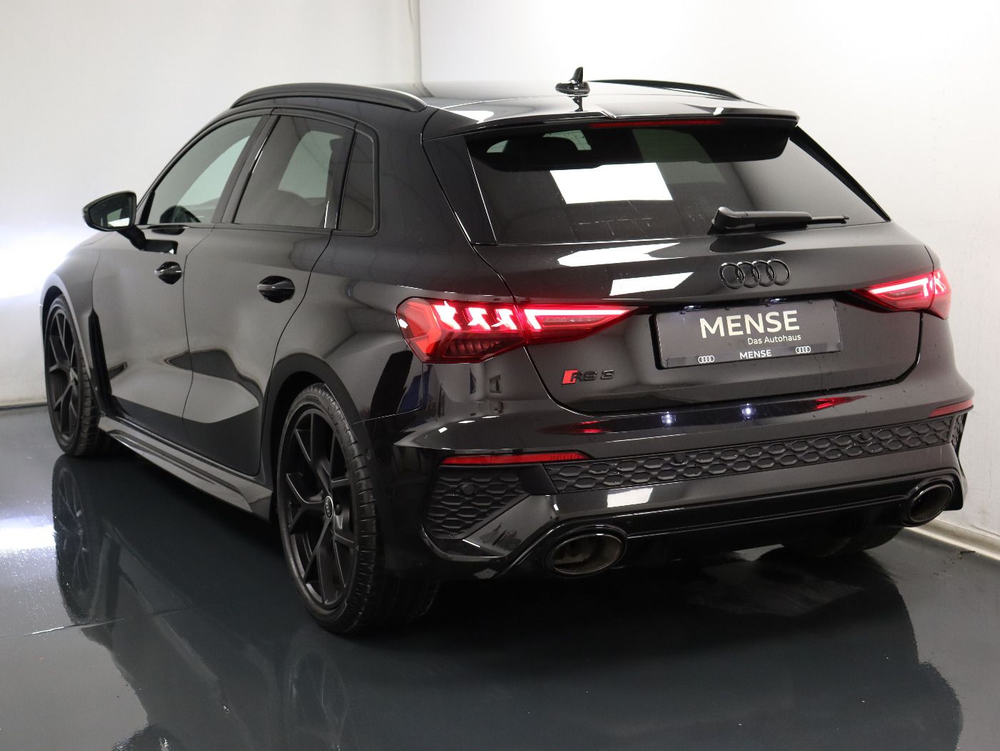 Fahrzeugabbildung Audi RS3 Sportback 2.5 TFSI quattro S-tronic Matrix|A