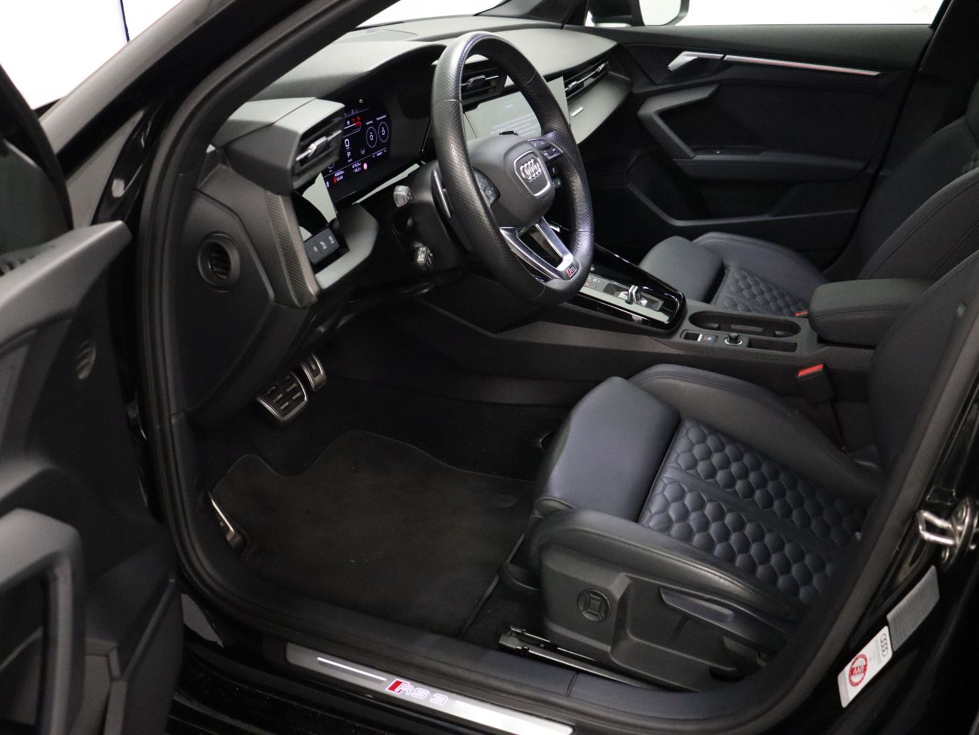 Fahrzeugabbildung Audi RS3 Sportback 2.5 TFSI quattro S-tronic Matrix|A