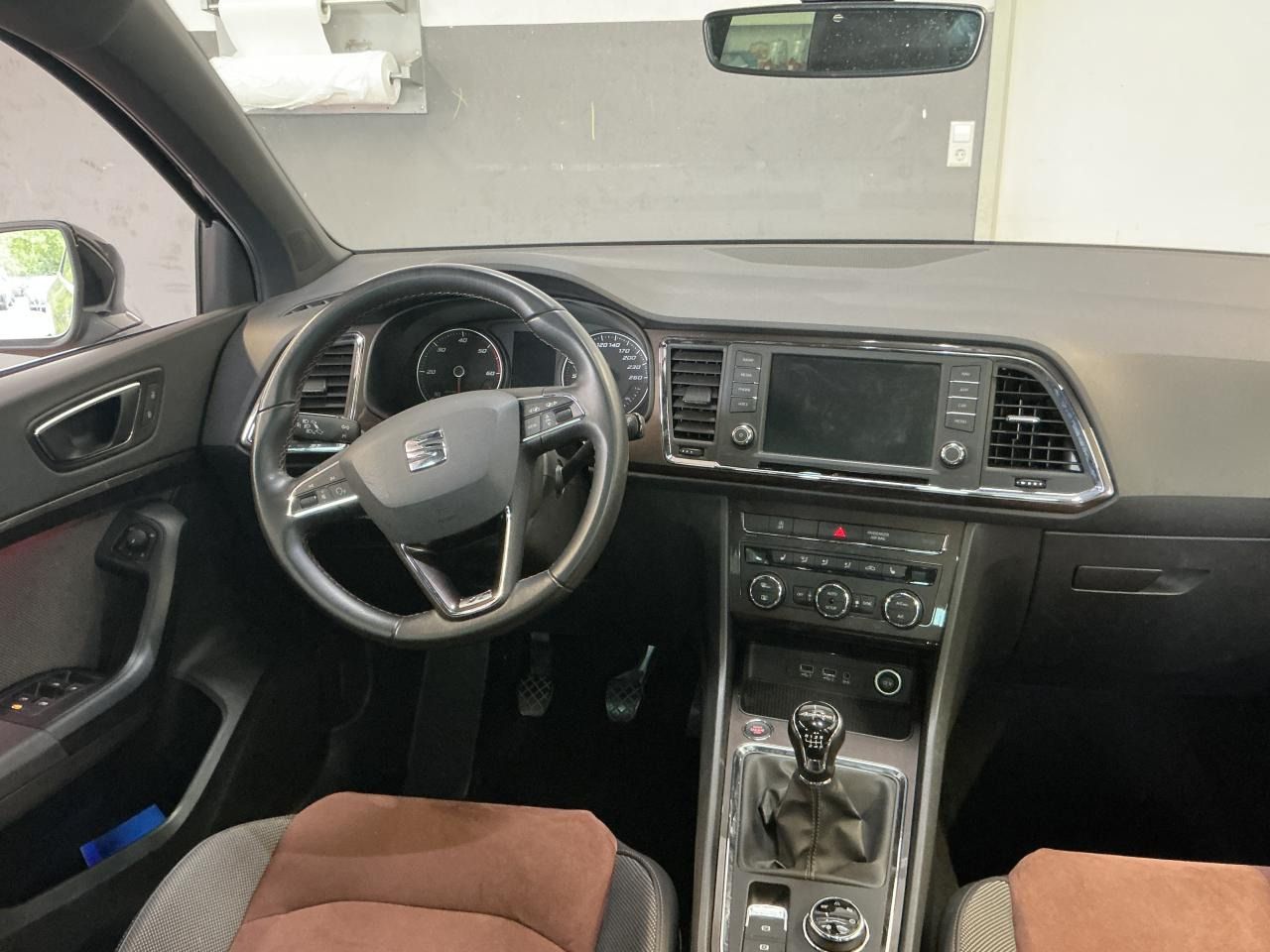 Fahrzeugabbildung SEAT Ateca 2.0 TDI 4Drive Xcellence ACC|LED|Navi|PDC