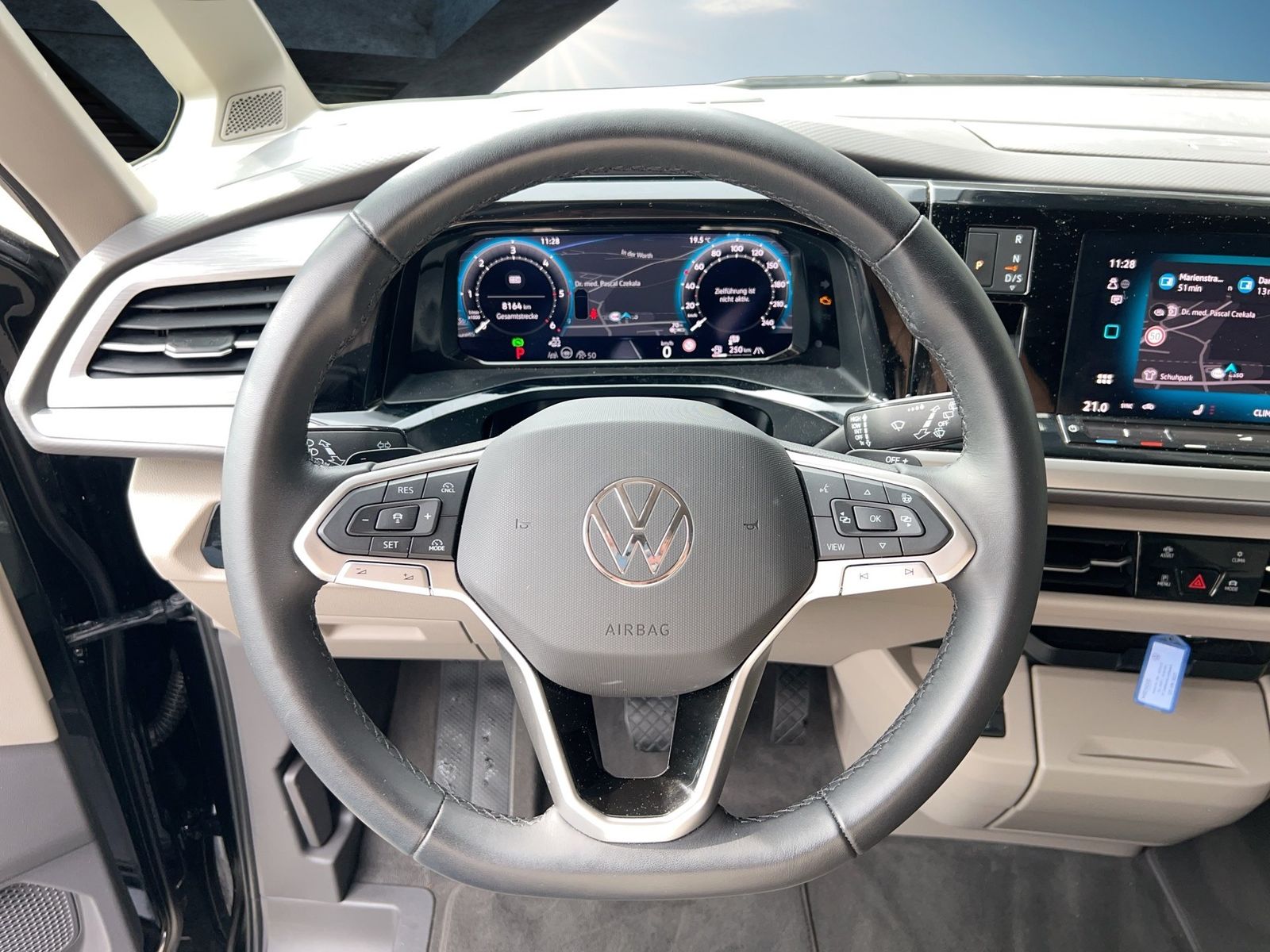 Fahrzeugabbildung Volkswagen T7 California Ocean 2.0 l TDI SCR 110 kW Getrieb