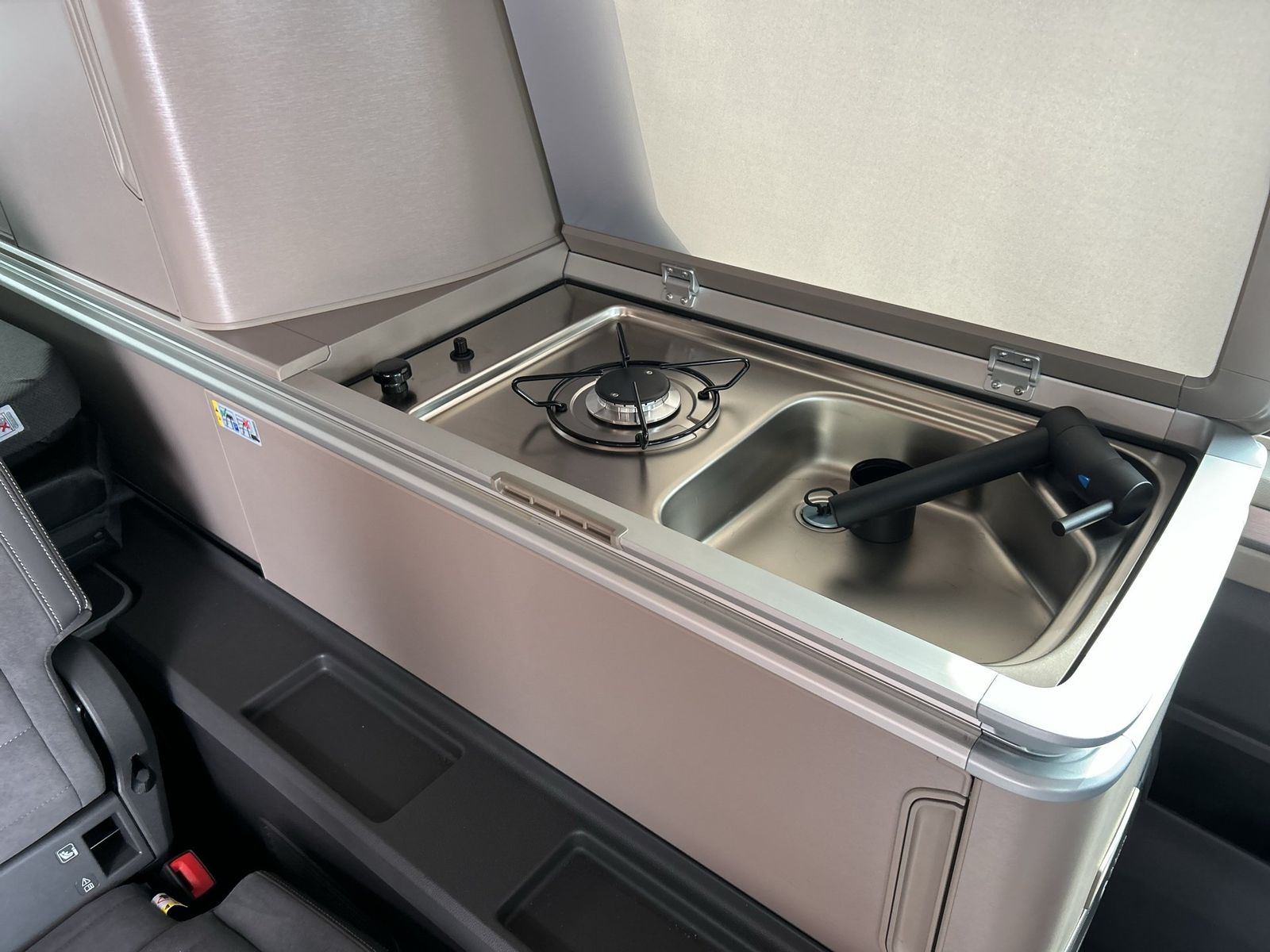 Fahrzeugabbildung Volkswagen T7 California Ocean 2.0 l TDI SCR 110 kW Getrieb