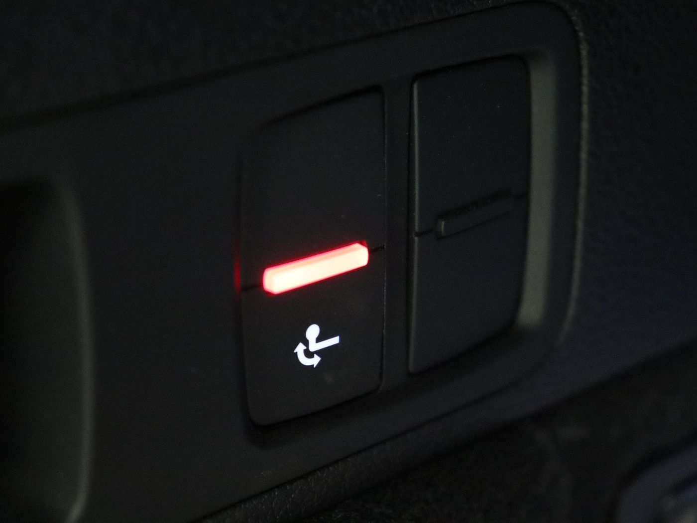 Fahrzeugabbildung Audi Q5 45 TFSI quattro S tronic advanced Matrix|AHK