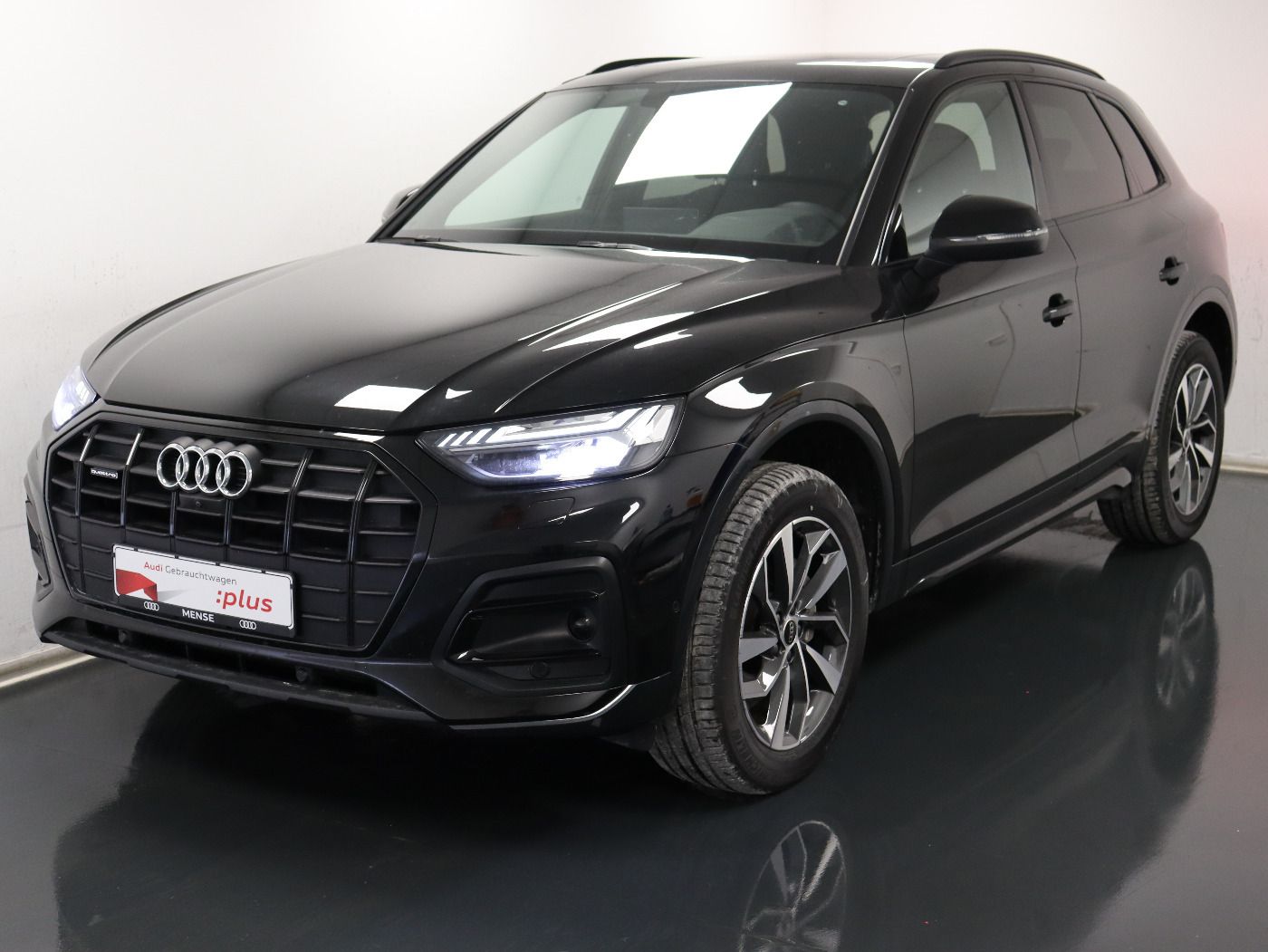 Fahrzeugabbildung Audi Q5 45 TFSI quattro S tronic advanced Matrix|AHK