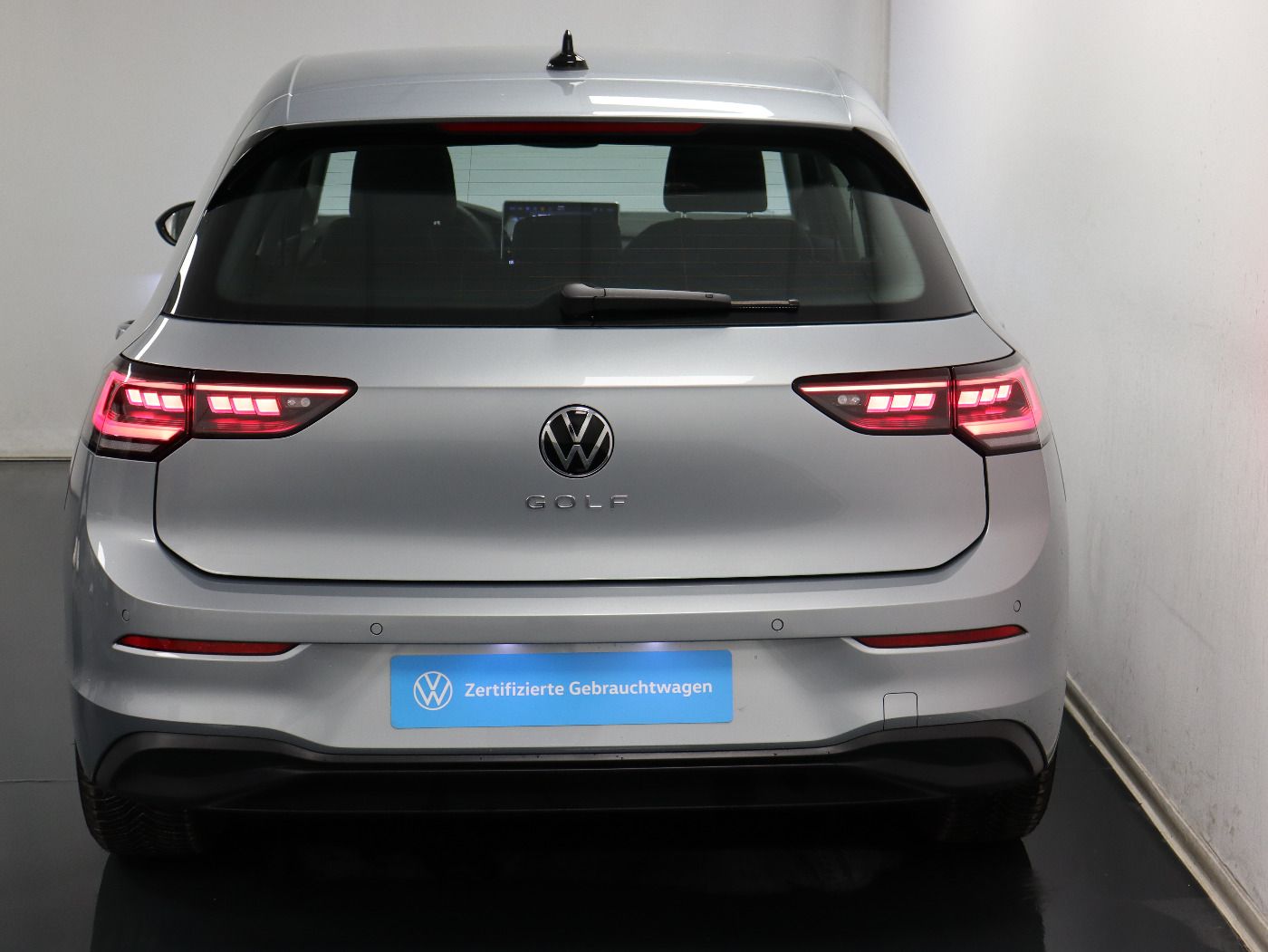 Fahrzeugabbildung Volkswagen Golf VIII 1.5 TSI Life IQ.Light|Matrix|CarPlay|L