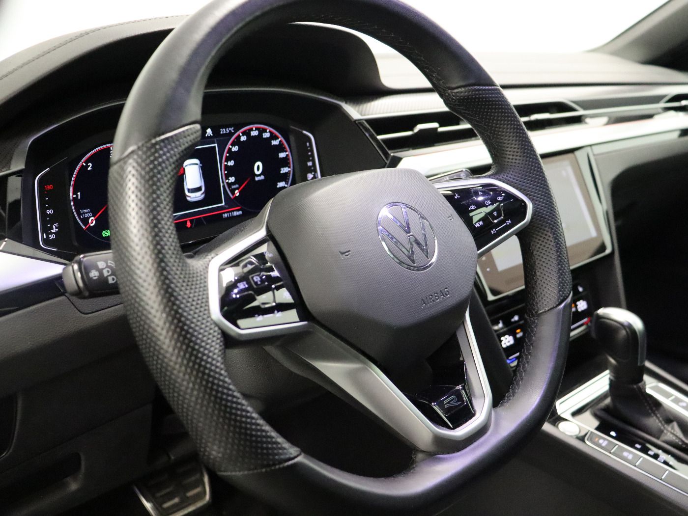 Fahrzeugabbildung Volkswagen Arteon Shootingbrake 2.0 TDI DSG R line IQ.Light